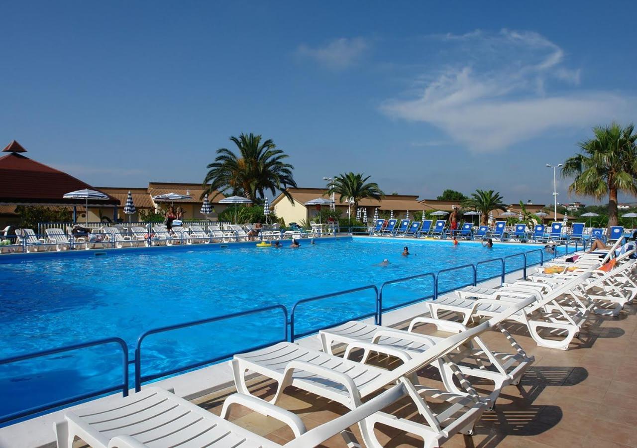 La Pace Village Residence Club Тропея Экстерьер фото
